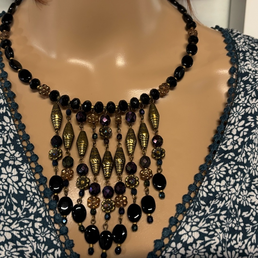 ❤️Chico’s Egyptian Goddess Waterfall Necklace